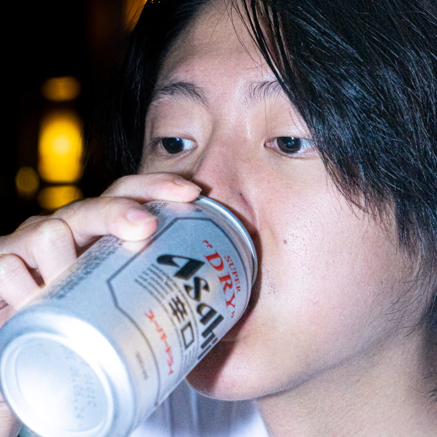 우리는 불연소의 여름에 갇힌 채 밤을 맞고